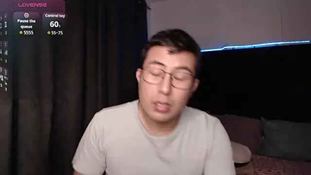 andrewmhilton  online show from February 1, 2026, 7:18 am