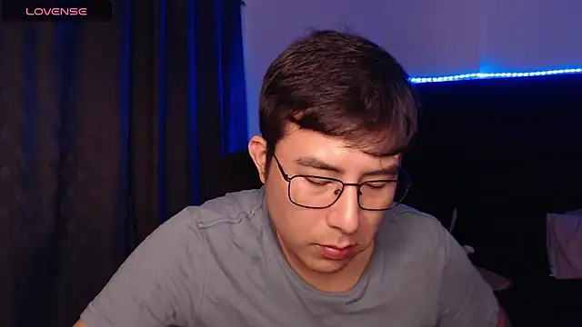 andrewmhilton  online show from February 21, 2026, 6:47 am