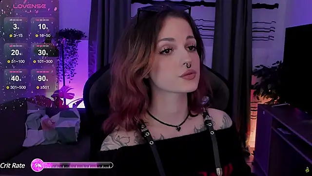 Snapshot of BratzieDarsie chatting on February 26, 2025, 11:41 am BratzieDarsie online show from February 26, 2025, 11:41 am
