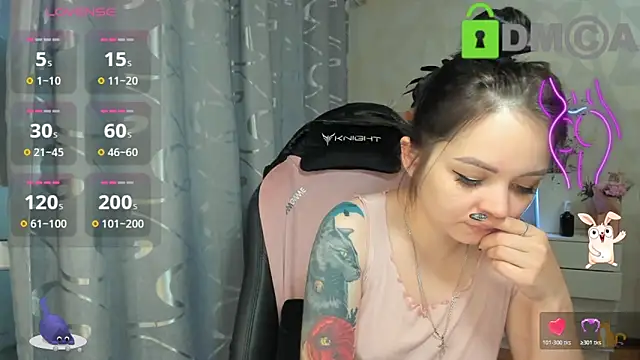 AnnyHoney  online show from October 23, 2025, 12:15 pm