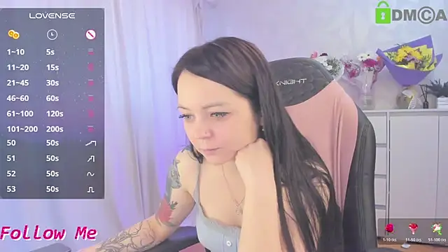 AnnyHoney  online show from April 21, 2026, 2:01 pm