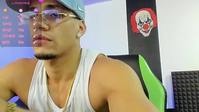 jhonnysnow17 online show from January 31, 2025, 5:09 am