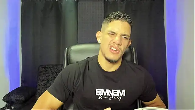 jhonnysnow17 online show from October 9, 2025, 12:19 am