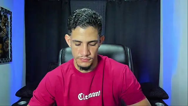 jhonnysnow17 online show from February 22, 2026, 11:25 pm