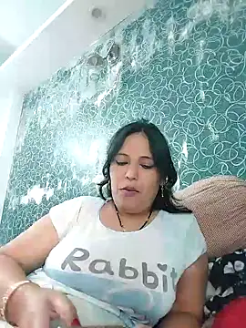 Poojabhabi101 online show from March 9, 2026, 5:55 am