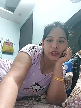 Poojabhabi101 online show from June 4, 2026, 6:08 am