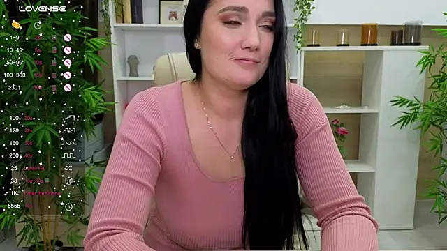 SelineSole online show from December 9, 2024, 11:34 pm