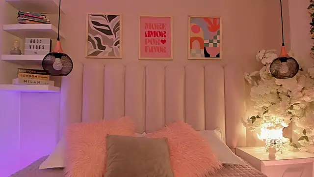 cute  cherry  online show from November 25, 2025, 8:53 pm