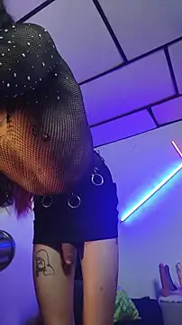 Snapshot of mal_x chatting on February 13, 2026, 5:14 am mal x online show from February 13, 2026, 5:14 am