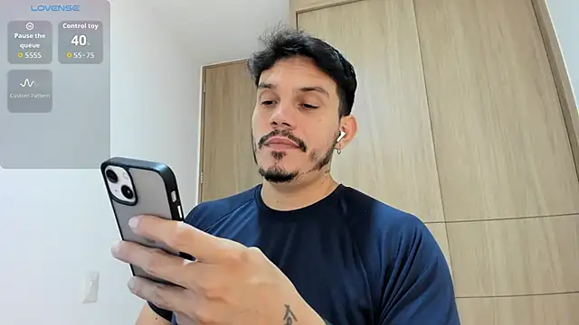 alejandro stark online show from November 5, 2025, 10:48 am