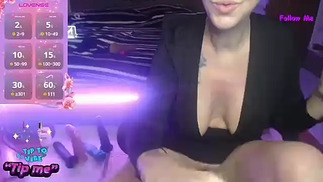 VenusX online show from March 9, 2025, 5:39 pm