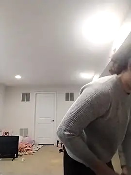 LiverandBrat77 online show from January 7, 2026, 2:41 pm