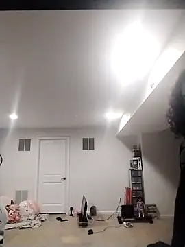 LiverandBrat77 online show from January 11, 2026, 2:05 am