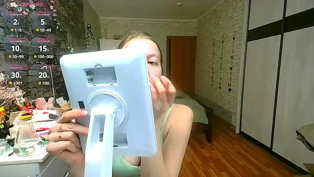   Aphrodita  wow   online show from March 2, 2026, 4:58 pm