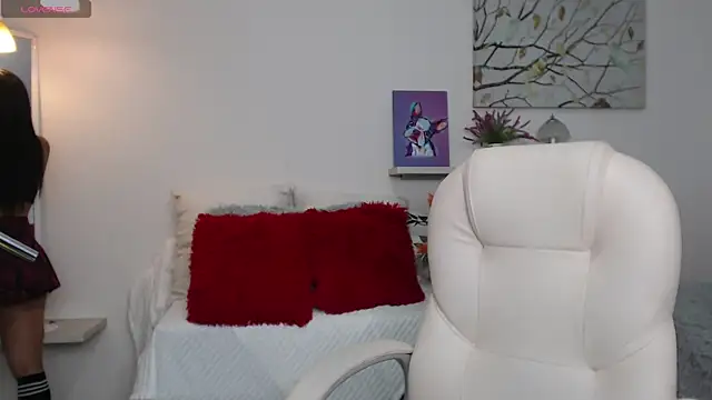 sofia perez    online show from November 12, 2025, 8:19 pm