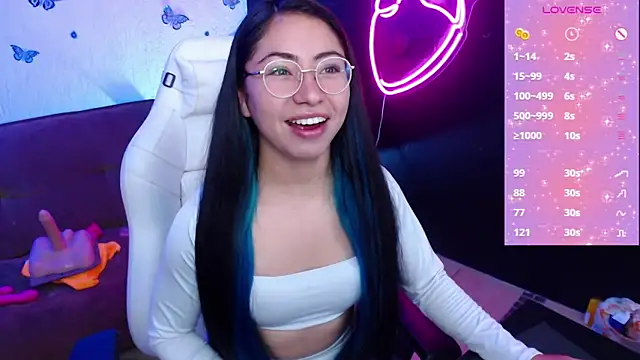 Snapshot of demyanderson_ chatting on March 11, 2025, 12:33 am demyanderson online show from March 11, 2025, 12:33 am