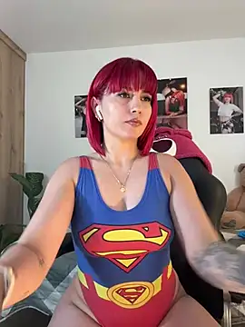 zafiro mo0n online show from February 21, 2025, 8:49 pm