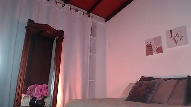 dahian s online show from November 30, 2025, 4:27 am