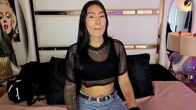 Taly Fox online show from April 5, 2026, 9:56 pm