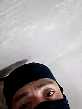 Gdlgayclouds online show from July 26, 2026, 9:49 am