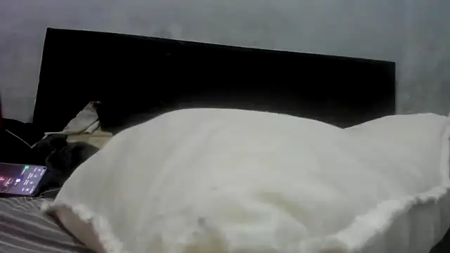 Snapshot of Novin18RJ chatting on October 9, 2025, 1:09 pm Novin18RJ online show from October 9, 2025, 1:09 pm