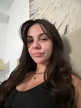 Snapshot of TaniaAmore chatting on November 4, 2025, 4:50 pm TaniaAmore online show from November 4, 2025, 4:50 pm