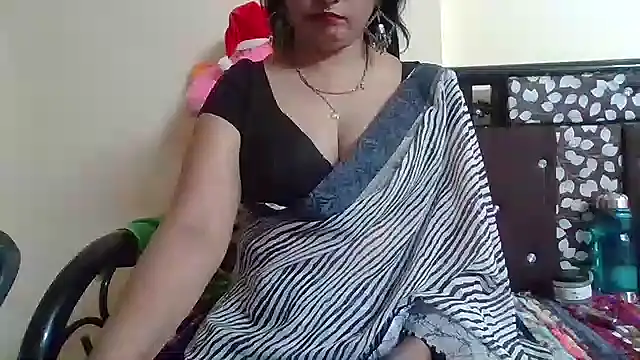 Snapshot of NautyBabe chatting on October 8, 2025, 5:21 pm NautyBabe online show from October 8, 2025, 5:21 pm