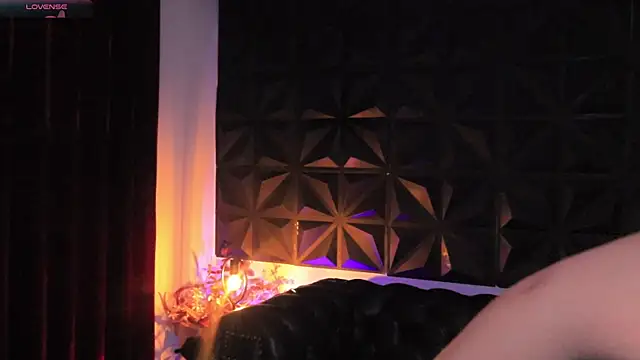 Snapshot of Misselektra__ chatting on February 7, 2025, 4:48 am Misselektra online show from February 7, 2025, 4:48 am