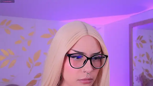 Snapshot of Misselektra__ chatting on September 15, 2025, 5:07 am Misselektra online show from September 15, 2025, 5:07 am