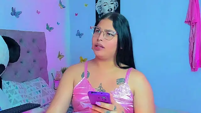 mabellfox online show from December 20, 2024, 9:50 pm