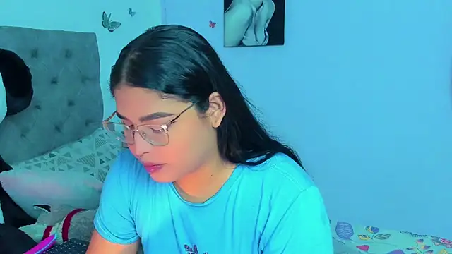 mabellfox online show from January 12, 2025, 3:46 pm