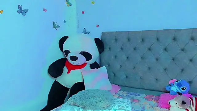 mabellfox online show from February 25, 2025, 9:57 pm