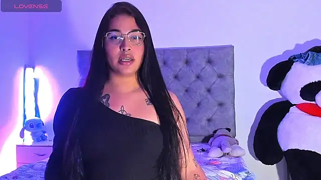 Snapshot of mabellfox chatting on December 14, 2025, 10:42 am mabellfox online show from December 14, 2025, 10:42 am