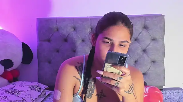 Snapshot of mabellfox chatting on February 25, 2026, 8:13 am mabellfox online show from February 25, 2026, 8:13 am