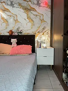 Mydreams69 online show from July 8, 2026, 4:00 pm