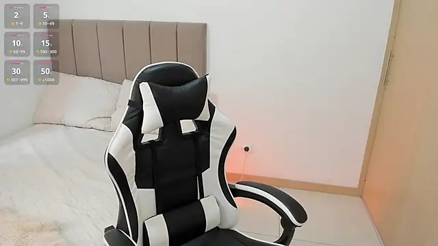 soyamandaa  online show from February 4, 2026, 5:41 pm