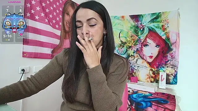 LovelyAzucena online show from February 12, 2026, 3:18 pm