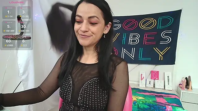 LovelyAzucena online show from March 12, 2026, 2:23 pm