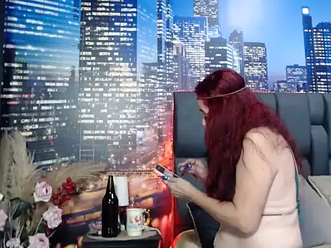 Lucy mature8 online show from September 22, 2025, 7:05 pm