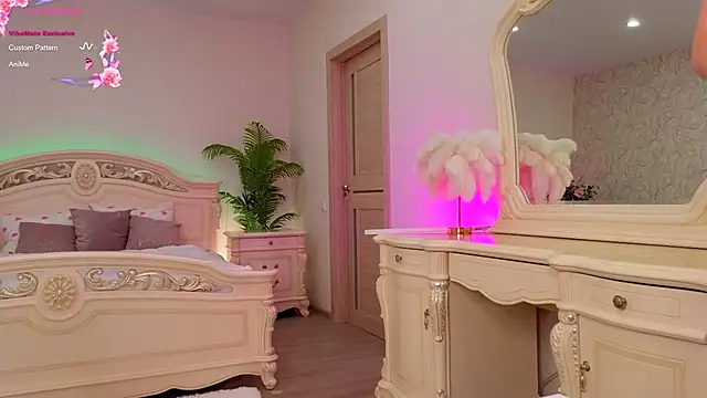 Lana me online show from September 25, 2025, 4:16 am