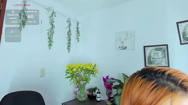 Victoria Caruso online show from March 11, 2025, 9:48 pm