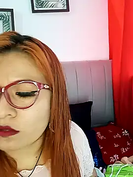 Victoria Caruso online show from March 14, 2025, 7:55 pm