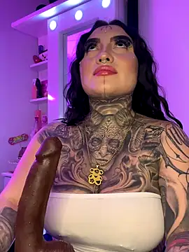 Snapshot of CloeeBeckam chatting on November 29, 2025, 7:22 am CloeeBeckam online show from November 29, 2025, 7:22 am