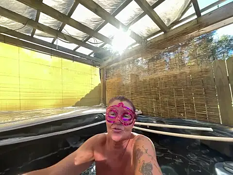 prainxxx22 online show from November 4, 2025, 7:24 pm