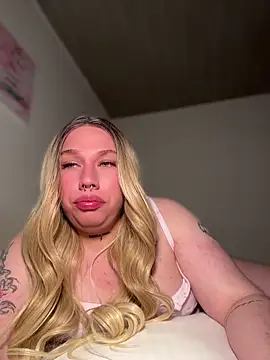 IsabellaFigueredo   online show from May 10, 2026, 7:13 am