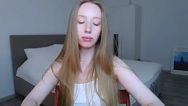 Luna insniity online show from December 12, 2024, 2:59 am