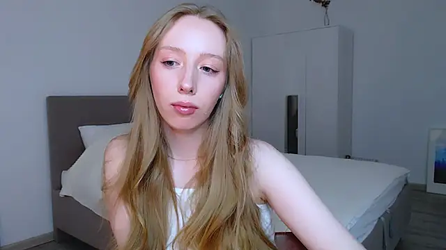 Luna insniity online show from December 12, 2024, 11:03 pm