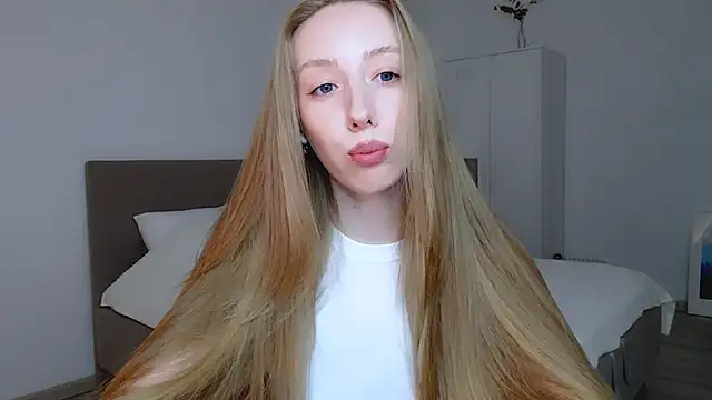 Luna insniity online show from March 10, 2025, 8:34 pm