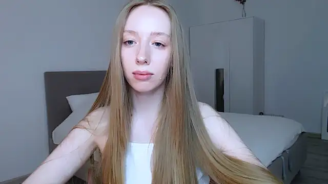 Luna insniity online show from March 15, 2025, 10:33 pm