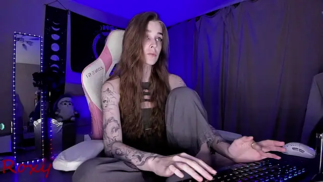 wet dream  online show from September 13, 2025, 11:48 pm